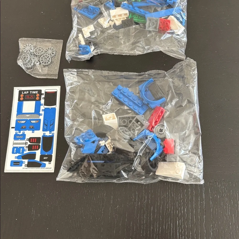 LEGO Speed Champions Ford Mustang GT - Blue and White - Picture 4 of 9